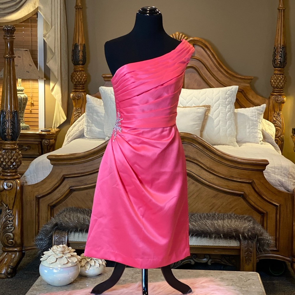Mori Lee Salmon Pink One Shoulder Dress Size 8